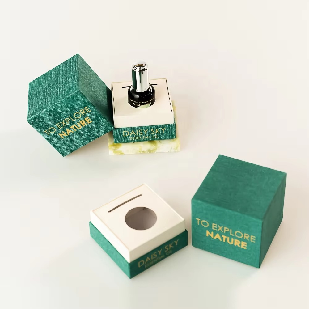 صندوق تغليف مخصص للعناية بالبش - مراجعة Luxury Brands Of Skincare وسعره